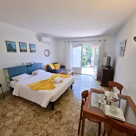 Les De Robinson 15 - Standing Presta Apartment Mandelieu